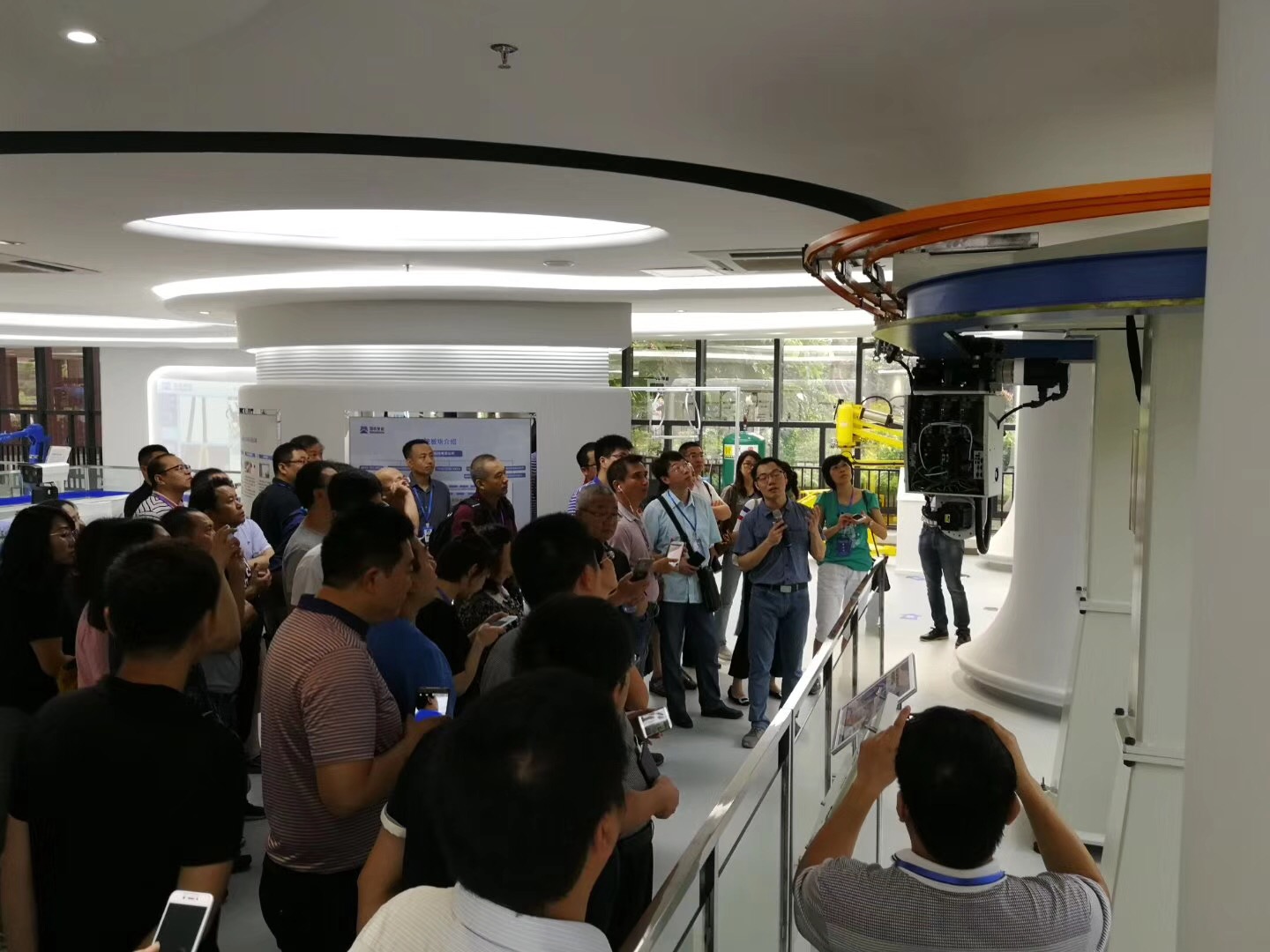 25181651mf44.jpg 25181651mf44.jpg